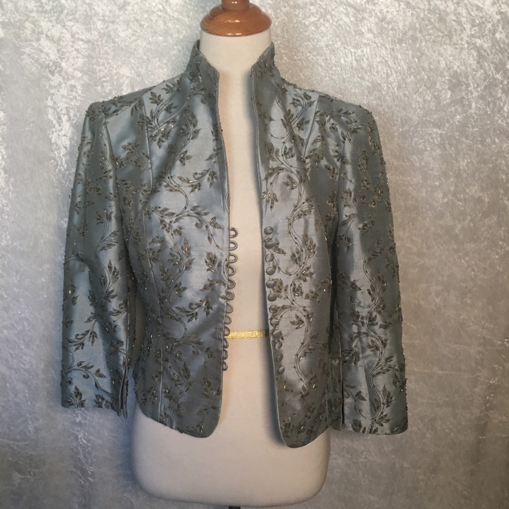 Cachet Silver Gray Blazer with Embellished Beads Sz 6 Vintage one piece unique
